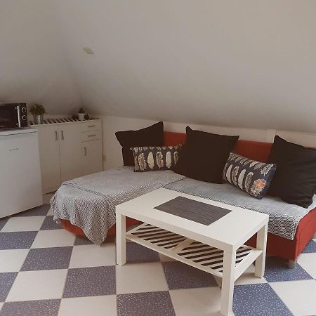 Ruhige Gemuetliche Ferienwohnung In Karlsruhe Daxlanden Fuer Monteure, Pendler, Geschaefsreisen, Wochenendreisen Eksteriør bilde